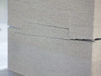金属積層造形された部品の底面で発生したクラックの事例2